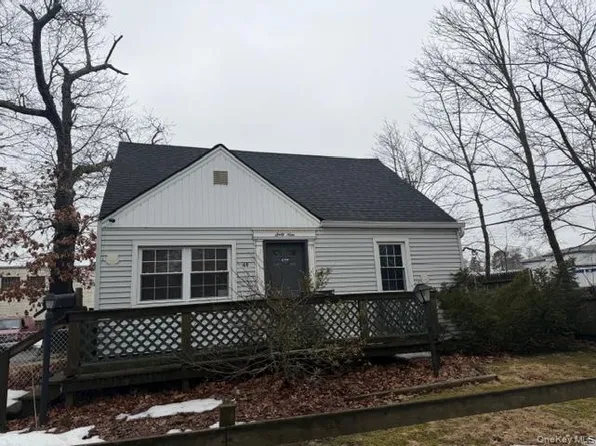 69 Saxon Avenue, Bay Shore, NY 11706