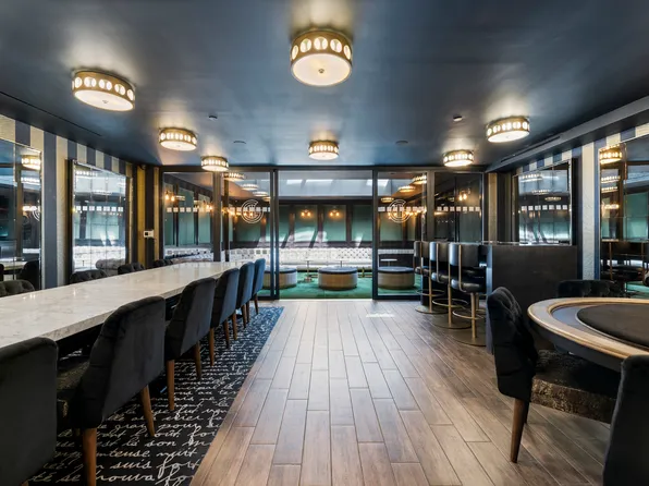 232 East 54th Street image 44 of 48