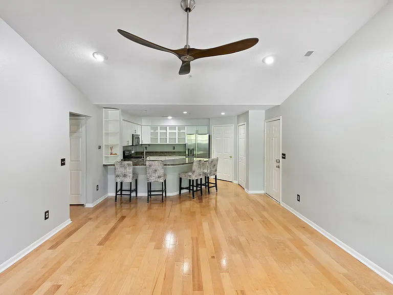 1407 Millbrook Trl — Photo 9