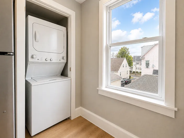 61 Dartmouth St #5 — Photo 5