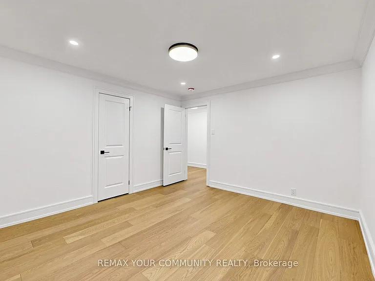 275 Betty Ann Dr — Photo 15