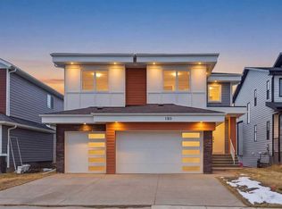 180 S Shore Vw, Chestermere, AB T1X 2Y3