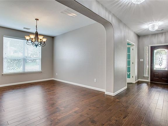 3rd image of 3933 Vallarta Ln