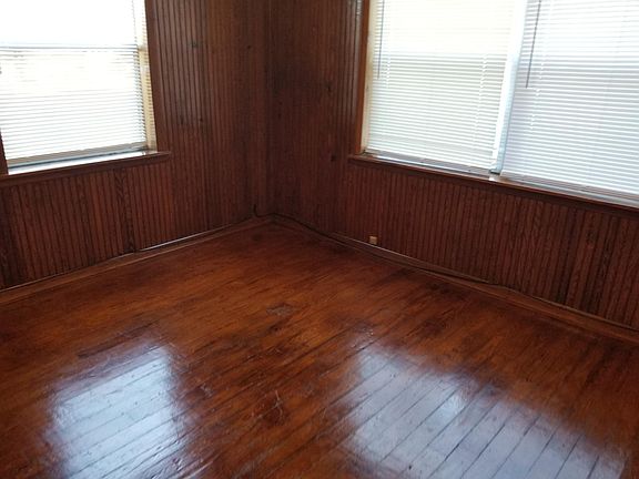 2nd image of 339 E North Ave