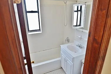 Rented by CITY SKYLINE REALTY INC