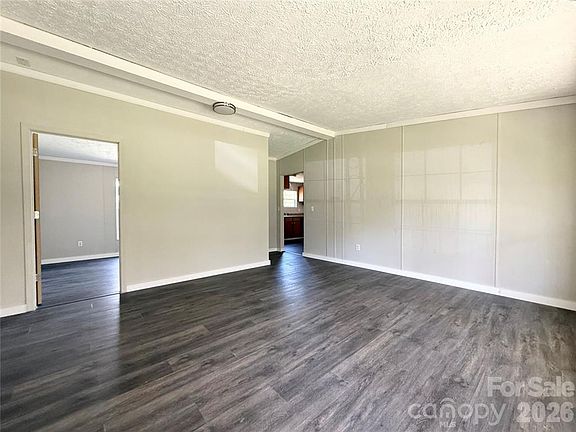 5th image of 129 Reed St