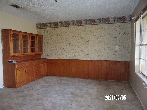 5th image of 2382 Farm Road 3105