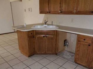 2128 Meench Dr, Moore, OK 73170