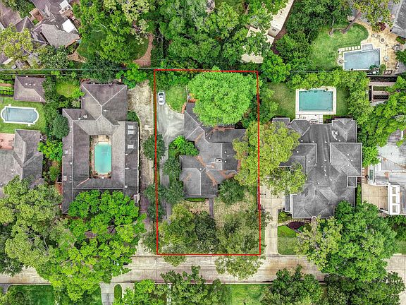 2nd image of 713 Creekside Dr