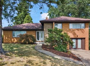 2470 Saunders Station Rd, Monroeville, PA 15146