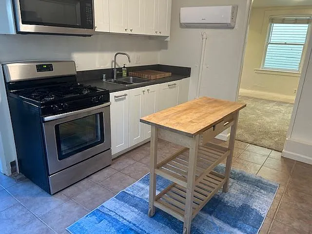Kitchen to living room