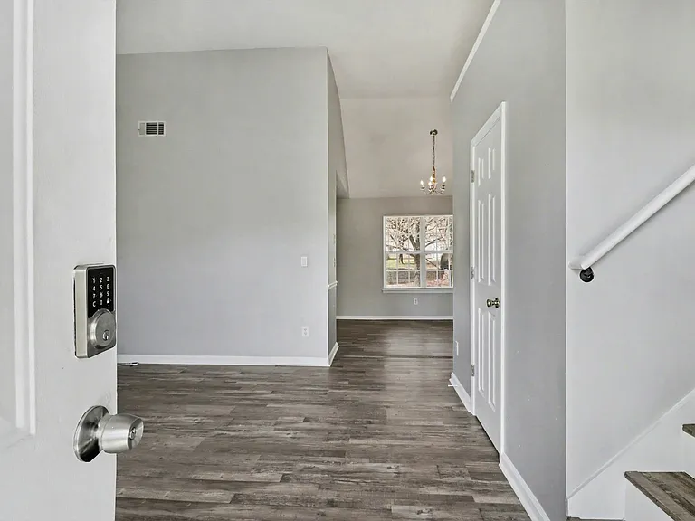 2839 Rambling Way — Photo 4