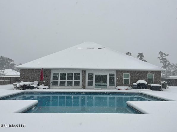 11589 Paige Cv, Ocean Springs, MS 39564