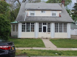 161 Maplewood Ave, Hempstead, NY 11550