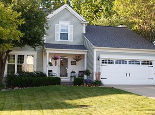 561 Arlington Dr, Rochester Hills, MI 48307