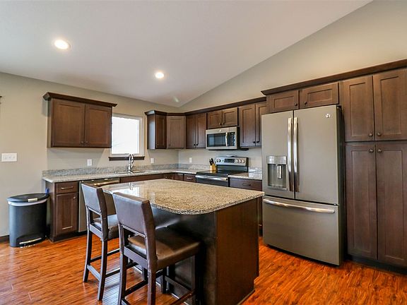3rd image of 1014 N 2nd Ave