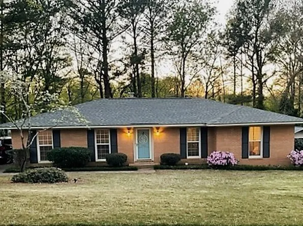 1362 Peachtree Cir, Auburn, AL 36830