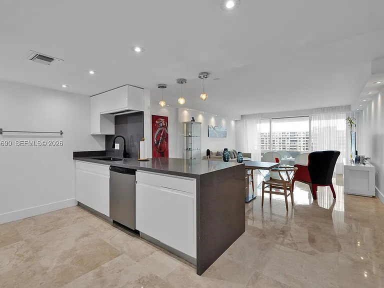 155 Ocean Lane Dr #1111 — Photo 20