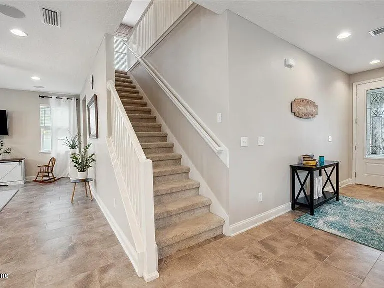 1120 Persimmon Dr — Photo 22