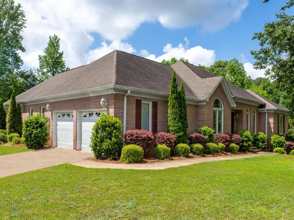 701 Woodland Trace Way, Jasper, AL 35504