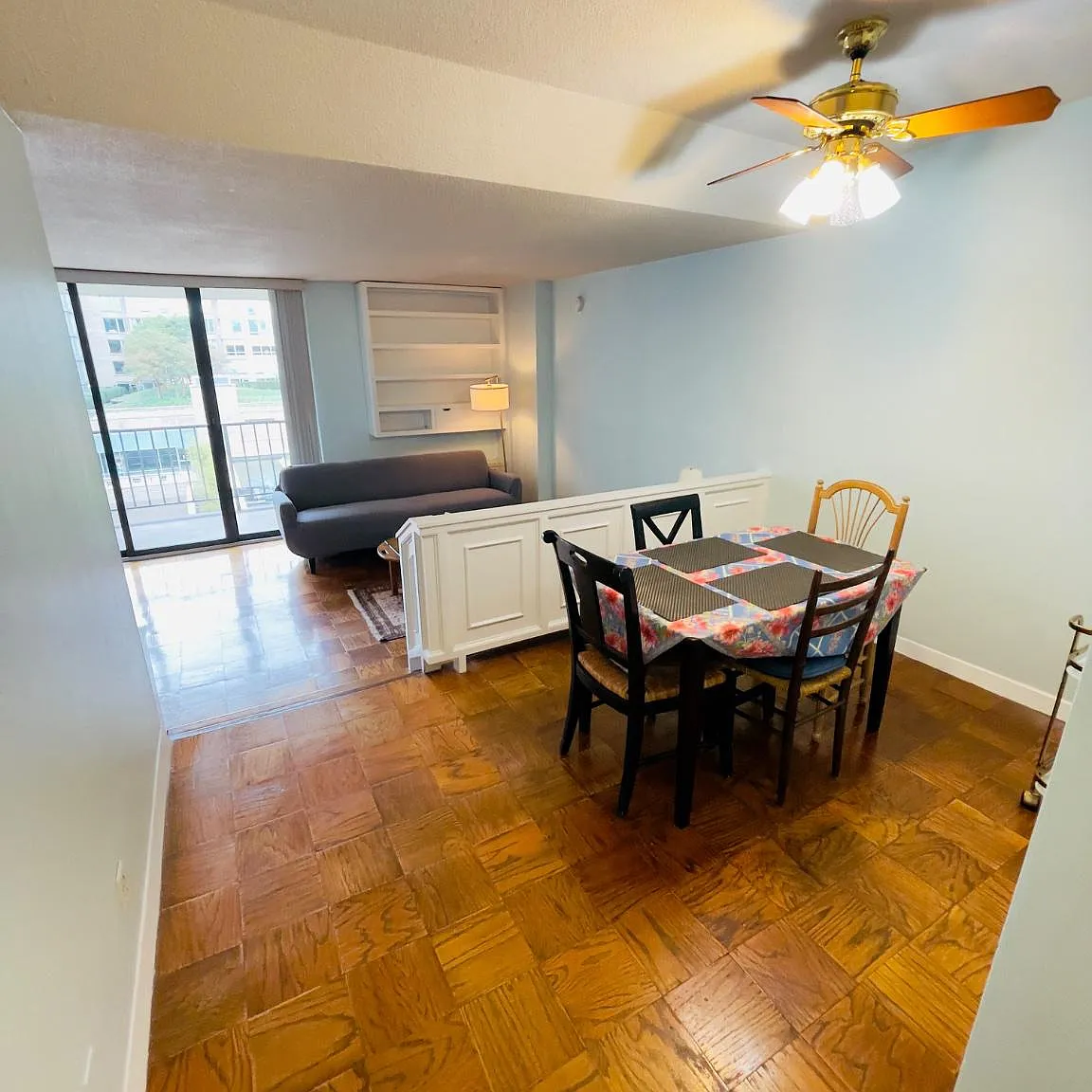 Carriage House Condominium — Photo 4