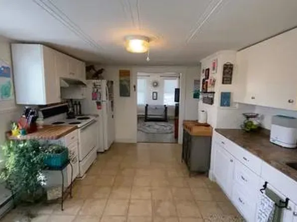 12 Pleasant St #12, Somersworth, NH 03878
