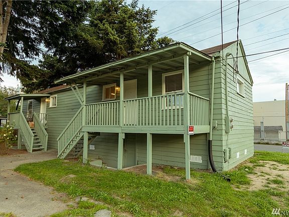 3rd image of 2414 1st St