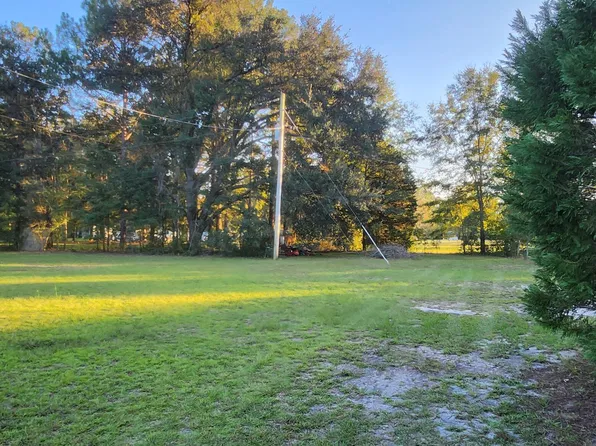 132 Moonlight Dr, Walterboro, SC 29488