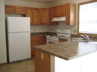 6315 52nd St #3, Kenosha, WI 53144
