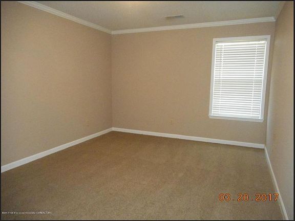 5th image of 3700 Shady Oaks Dr