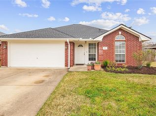 1313 Mullins Loop N, College Station, TX 77845