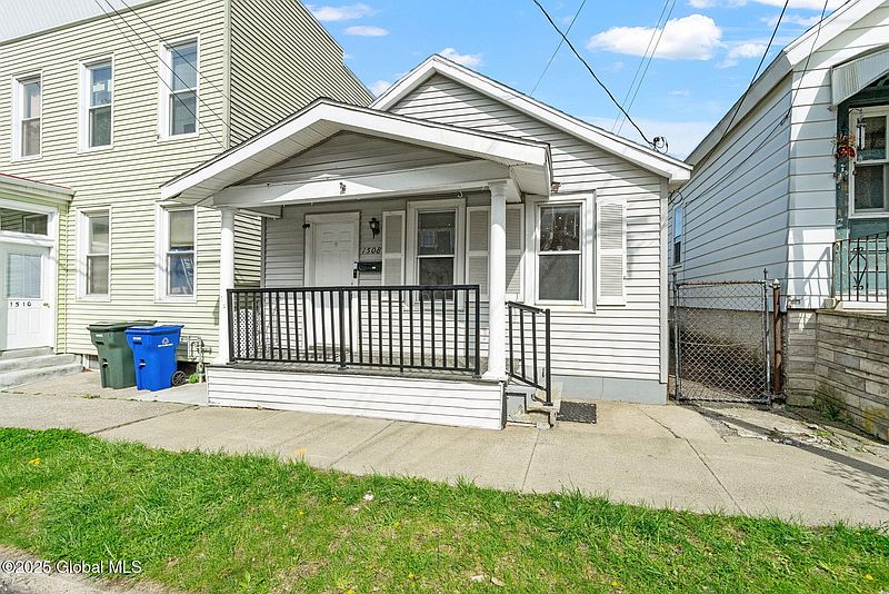 2nd image of 1508 5th Avenue