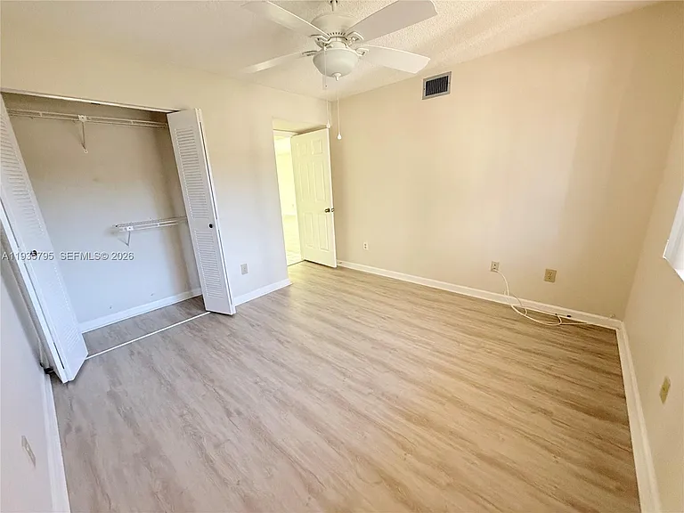 10426 E Clairmont Cir #212 — Photo 23