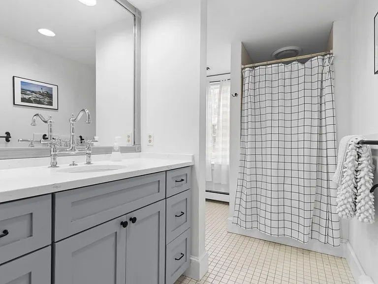 2702 Atlantic Hwy #B — Photo 14