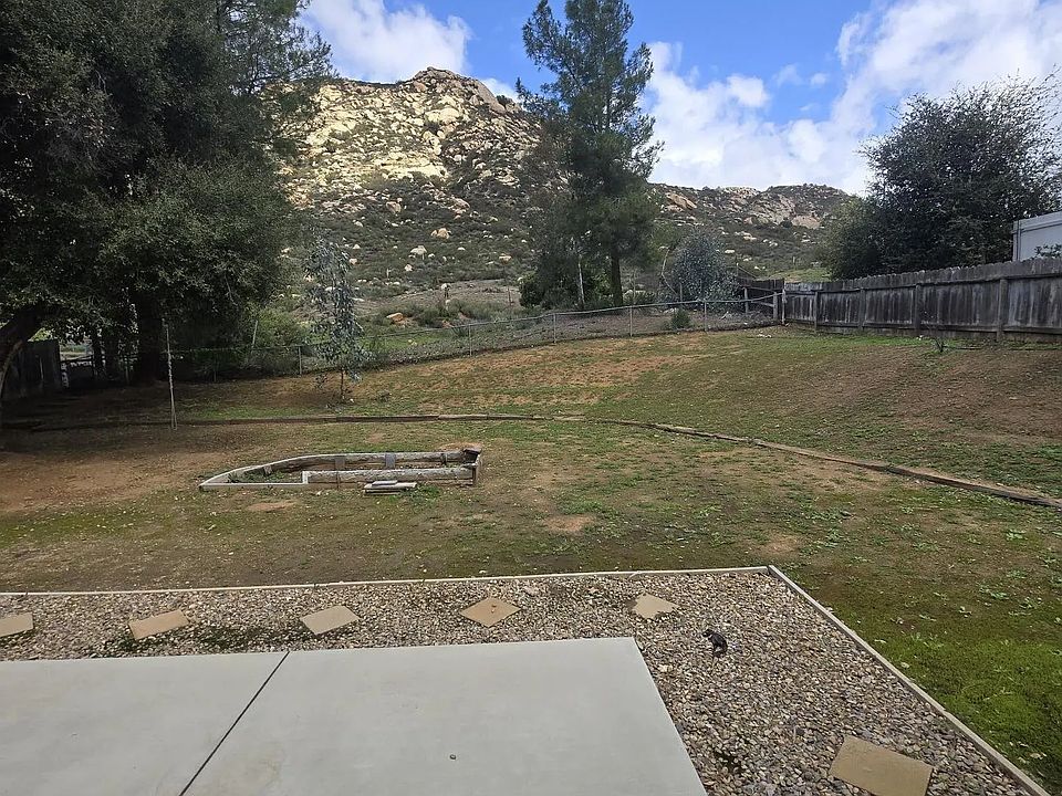 1st image of 25450 Bellemore Dr