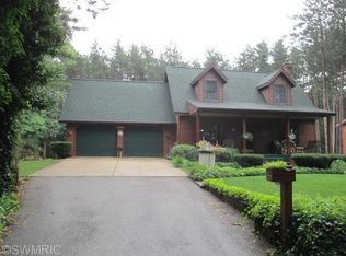15928 Fendt Farm Dr, Holland, MI 49424