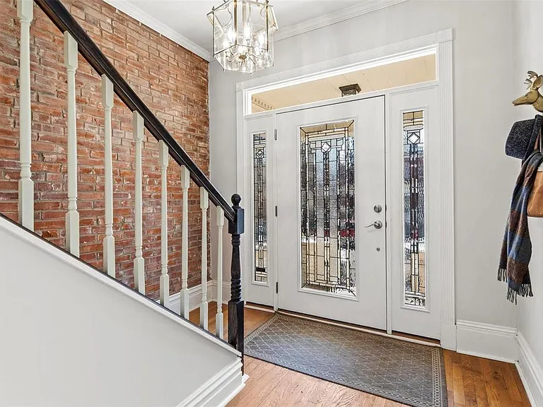 3323 Halliday Ave — Photo 4