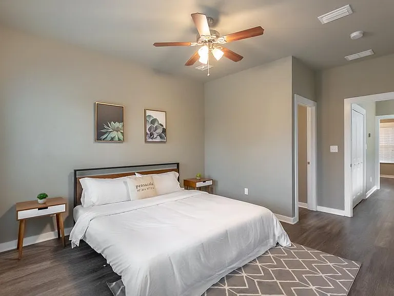 115 S Donelson St — Photo 32