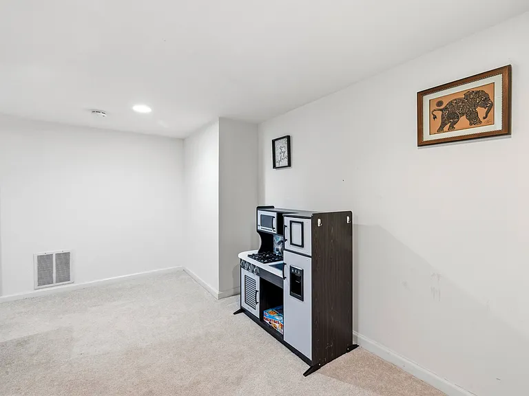 Basement flex space