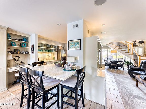 3rd image of 527 Front Beach Dr APT 57