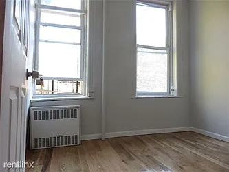 Rented by Rennit Inc.