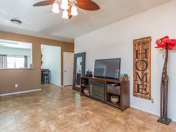 4th image of 2409 W Tamarisk Ave