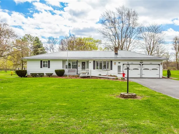 1146 Victor Rd, Macedon, NY 14502