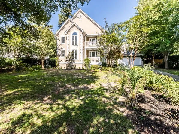 121 Silver Lake Rd E, Columbia, SC 29223