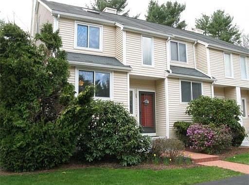1st image of 26 Gaslight Ln