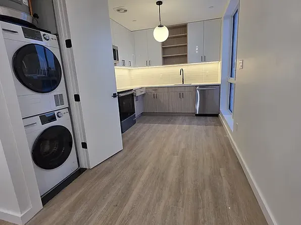 313 Linden Street image 1 of 14