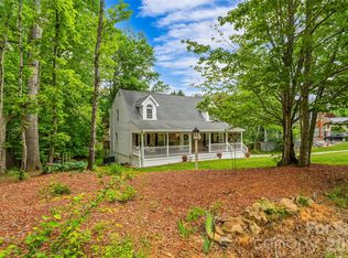 808 Lakey Gap Rd, Black Mountain, NC 28711