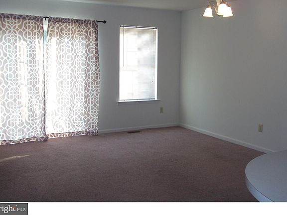 5th image of 108 Fairway Dr