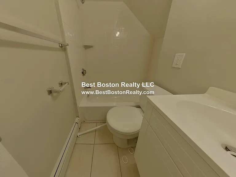 120 Charles St #1 — Photo 6