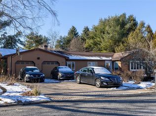 10 Kingston Rd, Mount Sinai, NY 11766